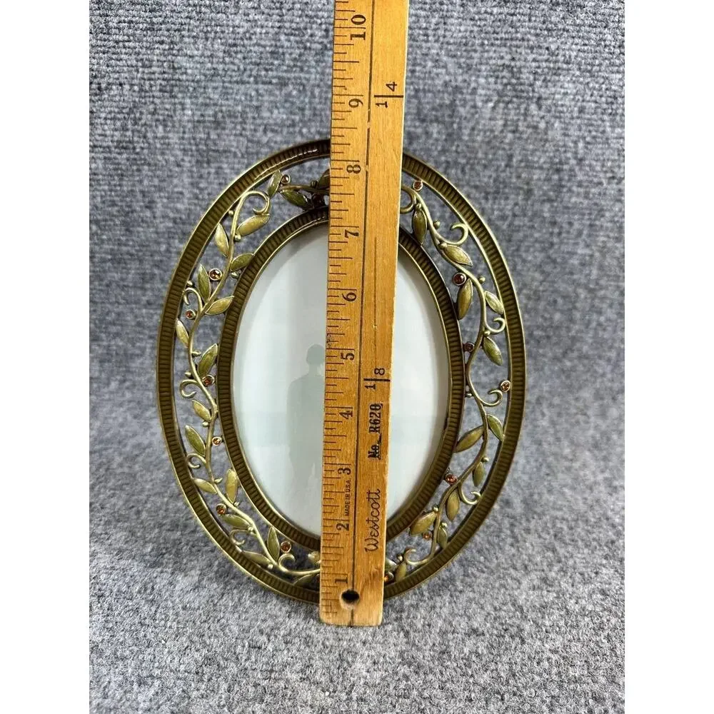 Oval Decorative Photo Frame Metal Leaf Design Tabletop Frame FSA